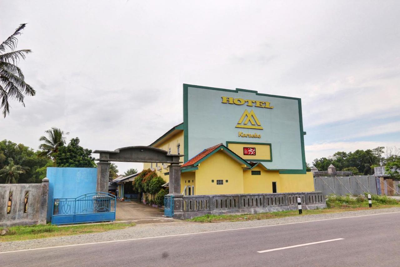 Oyo 90796 Hotel Mulya Indah Tambakmulya Экстерьер фото