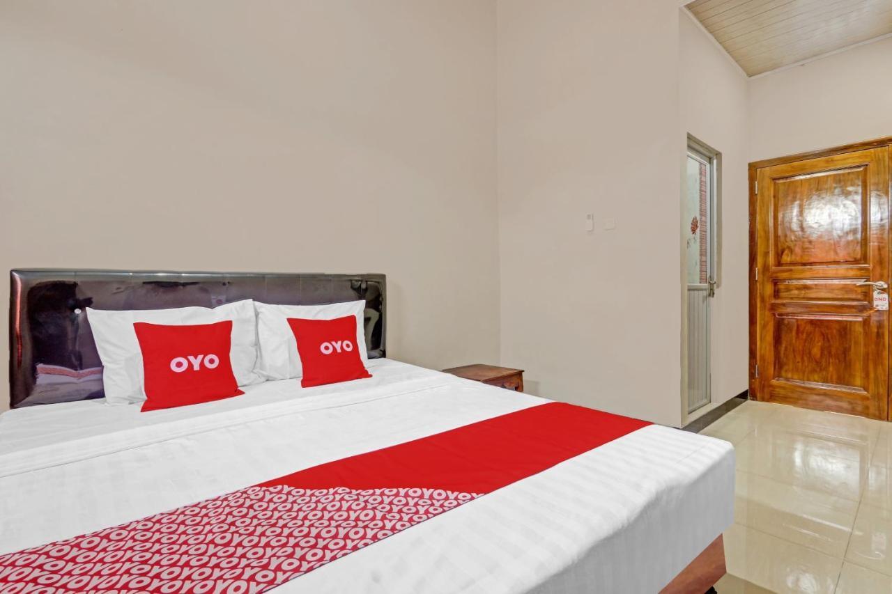 Oyo 90796 Hotel Mulya Indah Tambakmulya Экстерьер фото